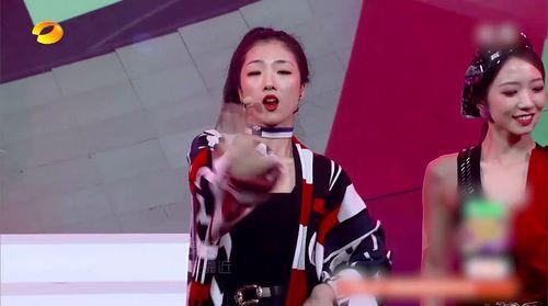 明星爆料假唱视频合集,明星假唱视频合集曝光，真相令人震惊  第3张